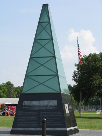 The 28-foot-tall "derrick" monument at Glenpool, OK
