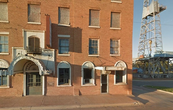 Former Anadarko Museum of Natural History in historic Elk City, OK, hotel.