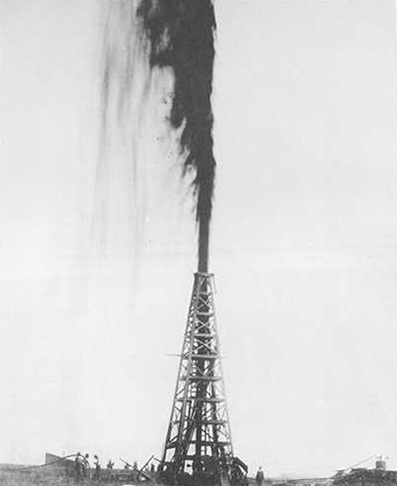Iconic picture of Spindletop gusher of January 1901 near Beaumont, Texas.